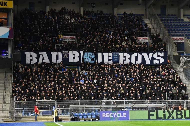 Utučeni i &scaron;okirani dinamovci, na rubu suza, do&scaron;li pred Bad Blue Boyse