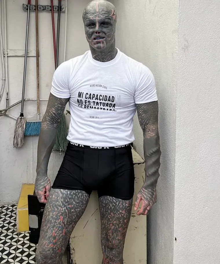 Bio je ba&scaron; zgodan mu&scaron;karac, a onda je od sebe napravio izvanzemaljca: Evo kako danas izgleda