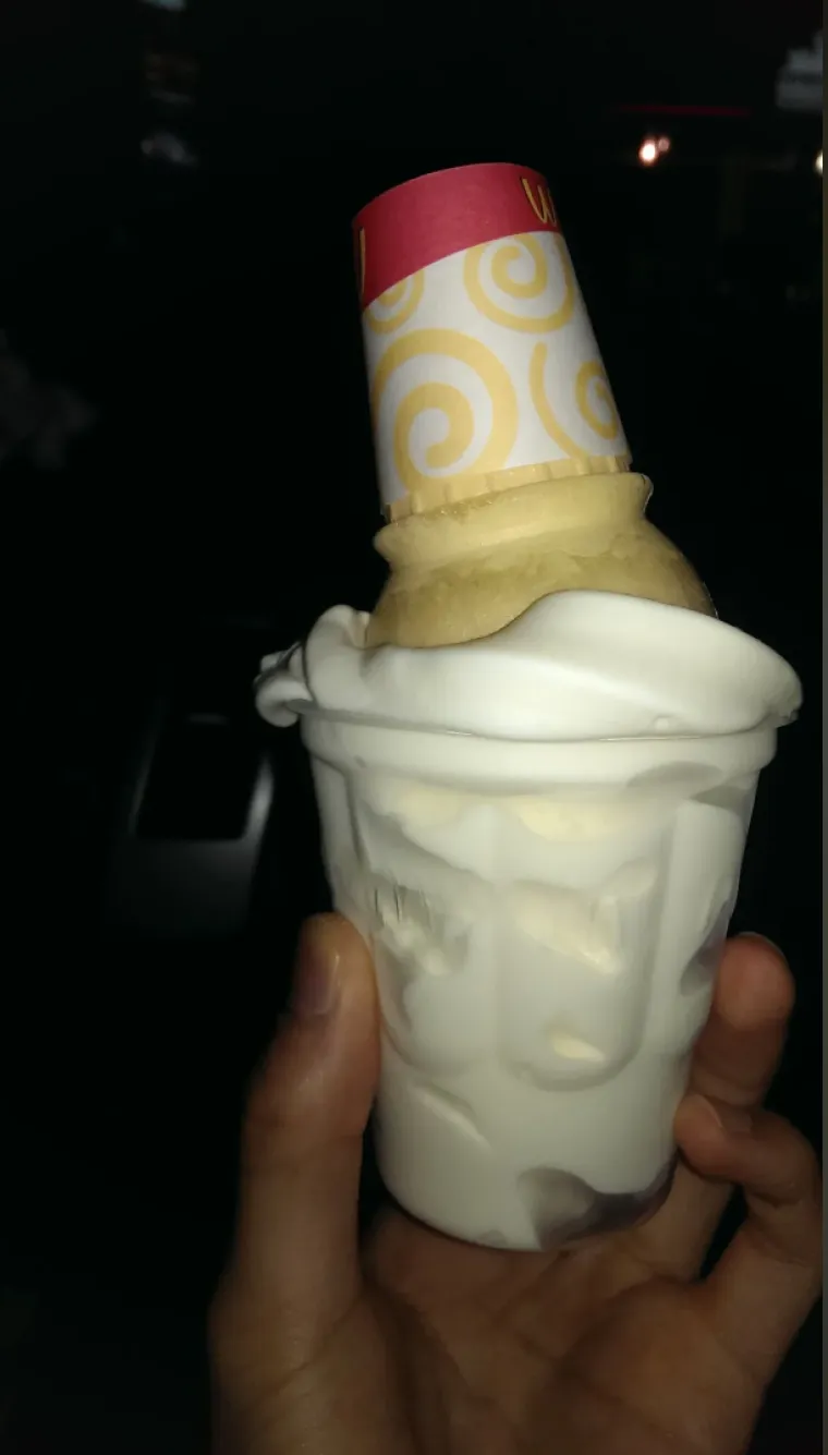 Konobari su doslovno shvatili narudžbu i donijeli čisti urnebes: Gosti nisu mogli vjerovati &scaron;to vide