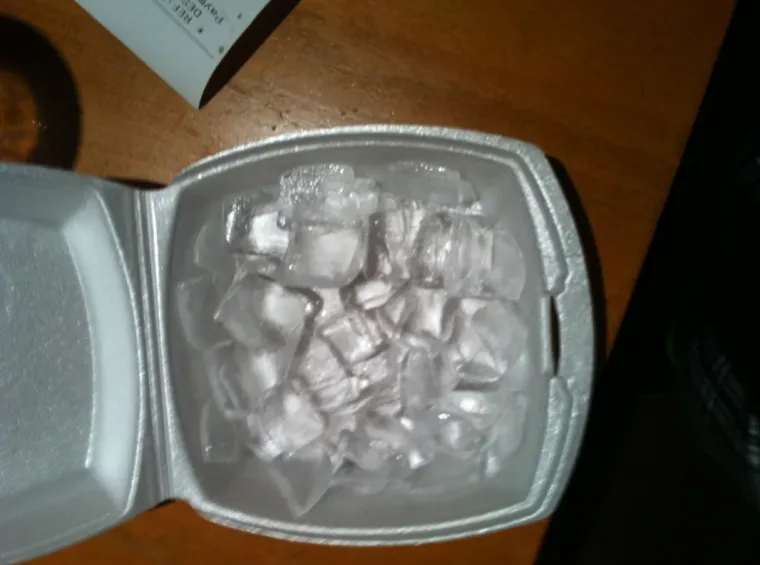 Konobari su doslovno shvatili narudžbu i donijeli čisti urnebes: Gosti nisu mogli vjerovati &scaron;to vide