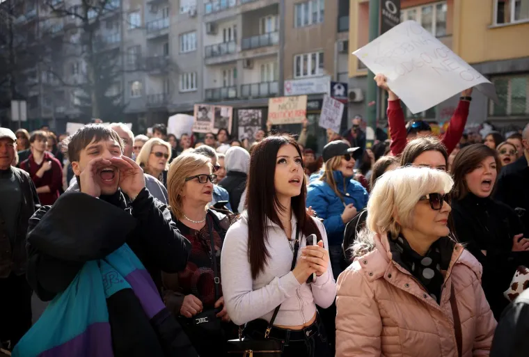 Prosvjednici u Sarajevu blokirali promet i poslali o&scaron;tru poruku vlastima: 'Djeca koju je ubio sistem'