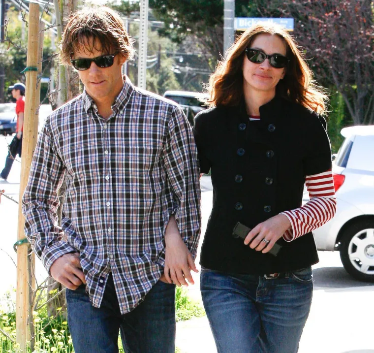 Od odbjegle mladenke do kratkog braka i prolaznih veza: Tko su bili mu&scaron;karci Julie Roberts?