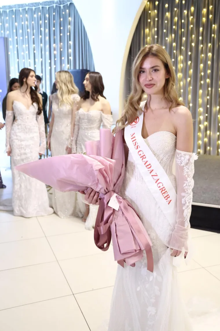 Pogledajte trenutak krunidbe! Evo kako izgleda nova Miss Zagreba u punom sjaju