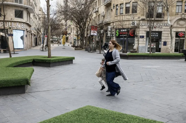 Munjeviti odgovor napadnutog Irana: Meta su američke baze na Bliskom istoku, a žrtve - civili