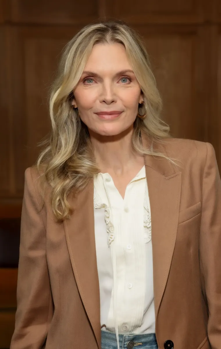 Te&scaron;ko je povjerovati da ima gotovo 68: Michelle Pfeiffer očarala izgledom u Los Angelesu