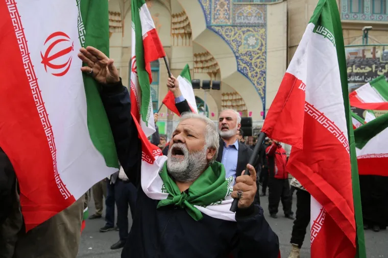 Eksplozije odjekuju gradom, ali građani ne ostaju u domovima: Evo &scaron;to su odlučili raditi