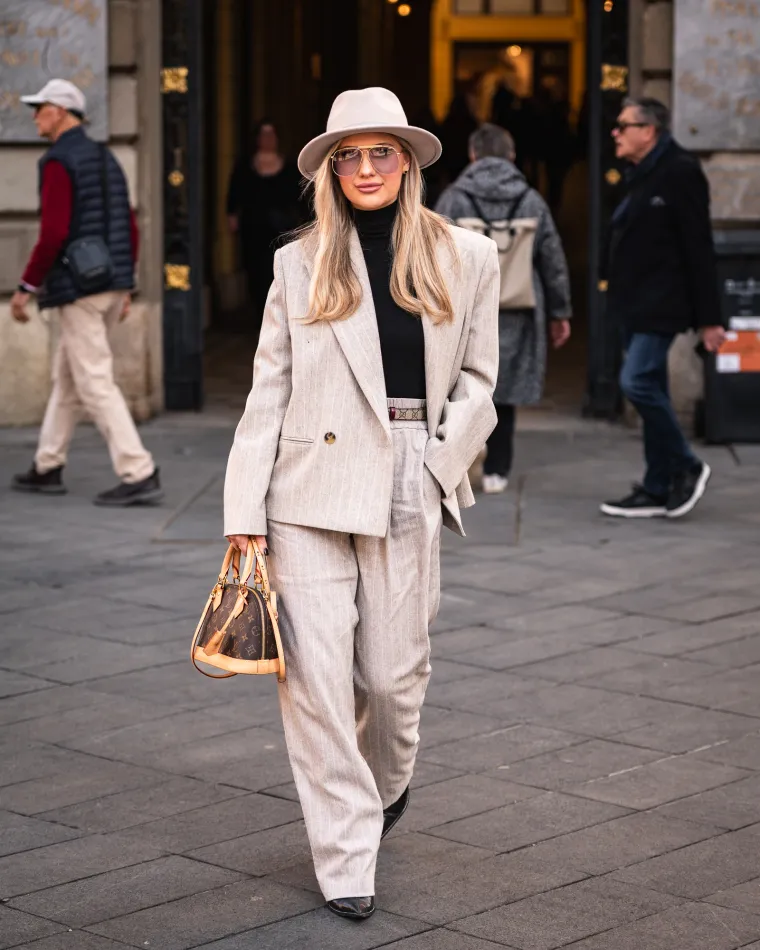 Ove dame su se posebno pripremile: Kombinacije s mrežastim najlonkama zasjenile prolaznike