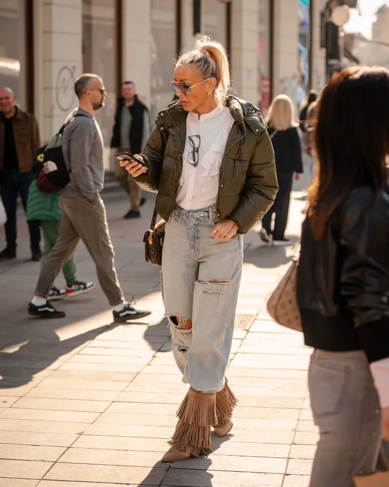 Ove dame su se posebno pripremile: Kombinacije s mrežastim najlonkama zasjenile prolaznike