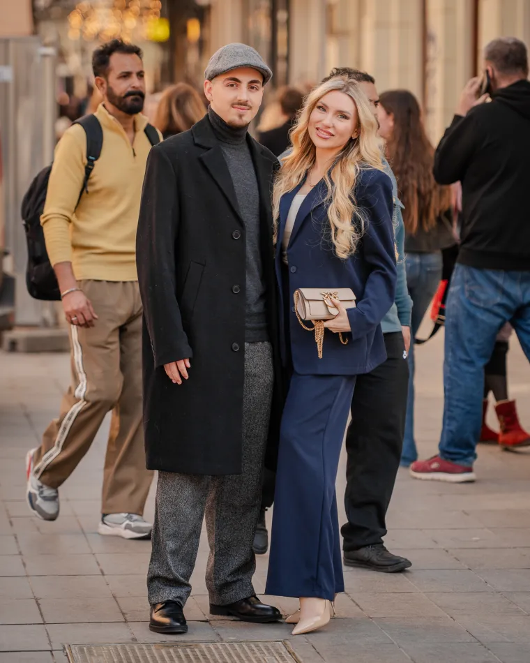 Ove dame su se posebno pripremile: Kombinacije s mrežastim najlonkama zasjenile prolaznike