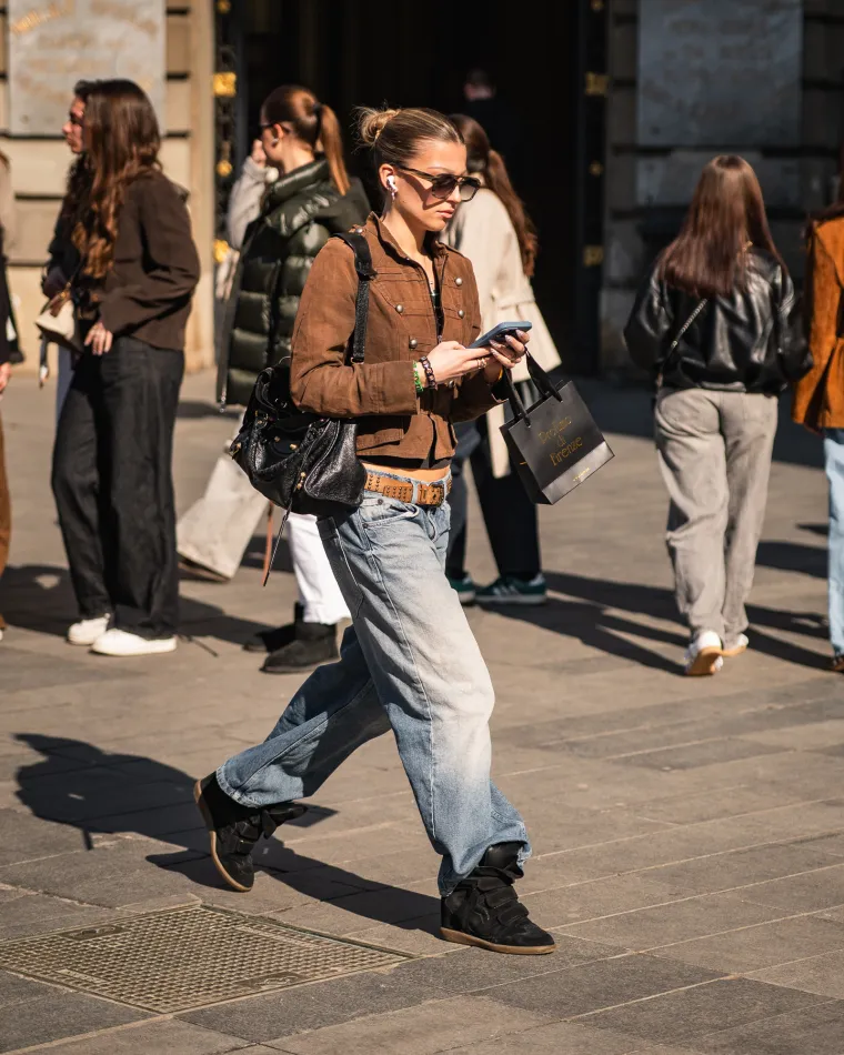 Ove dame su se posebno pripremile: Kombinacije s mrežastim najlonkama zasjenile prolaznike