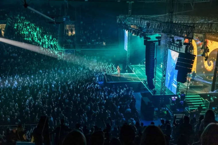 Ovako su se lege i legice pripremali za koncert Parnog valjka: Od minica do rokerskih izdanja