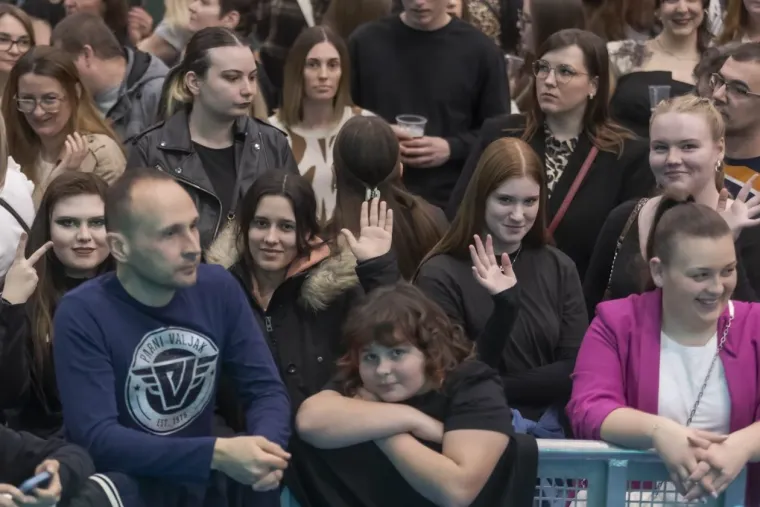 Ovako su se lege i legice pripremali za koncert Parnog valjka: Od minica do rokerskih izdanja