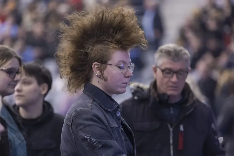 Ovako su se lege i legice pripremali za koncert Parnog valjka: Od minica do rokerskih izdanja