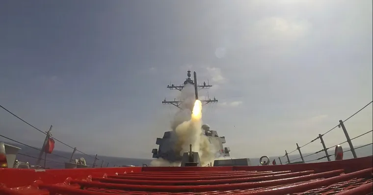 Iran kroz oči Amerikanaca: Tomahawk rakete spremne, satelitske snimke najbolji su dokaz