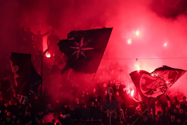 Beljo poletio visoko, Bad Blue Boysi u transu, a pogledajte lice Marija Carevića