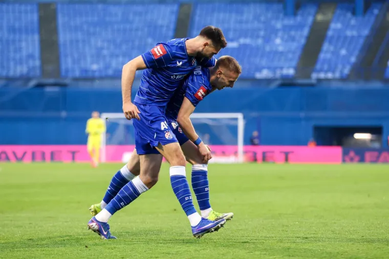 Beljo poletio visoko, Bad Blue Boysi u transu, a pogledajte lice Marija Carevića