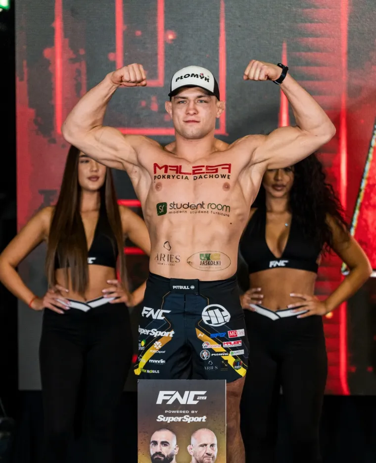 Ljepotice FNC-a u centru pažnje na spektaklu u Slavonskom Brodu: Mina i Anđela mamile uzdahe