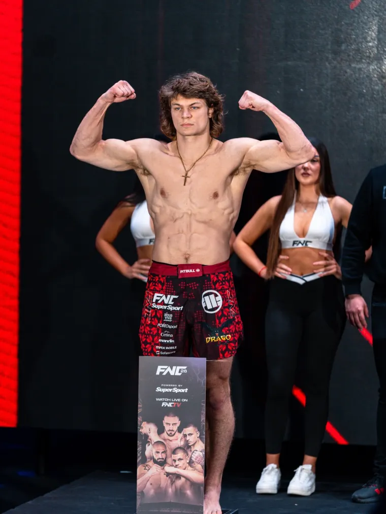 Ljepotice FNC-a u centru pažnje na spektaklu u Slavonskom Brodu: Mina i Anđela mamile uzdahe