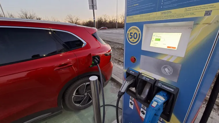 Novi SUV cilja na obitelj i brzo uđe pod kožu: A kad stisnete gas, ostali nijemo gledaju