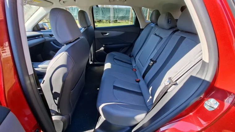 Novi SUV cilja na obitelj i brzo uđe pod kožu: A kad stisnete gas, ostali nijemo gledaju