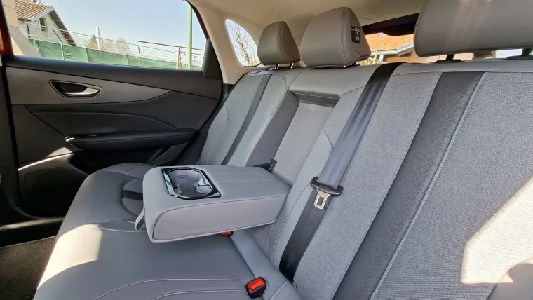 Novi SUV cilja na obitelj i brzo uđe pod kožu: A kad stisnete gas, ostali nijemo gledaju