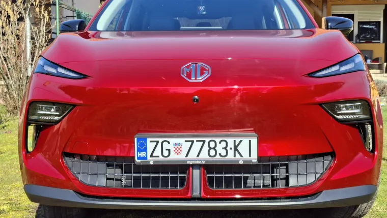 Novi SUV cilja na obitelj i brzo uđe pod kožu: A kad stisnete gas, ostali nijemo gledaju