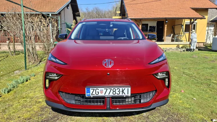 Novi SUV cilja na obitelj i brzo uđe pod kožu: A kad stisnete gas, ostali nijemo gledaju