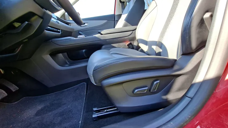 Novi SUV cilja na obitelj i brzo uđe pod kožu: A kad stisnete gas, ostali nijemo gledaju