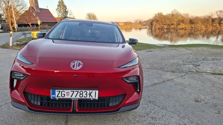 Novi SUV cilja na obitelj i brzo uđe pod kožu: A kad stisnete gas, ostali nijemo gledaju