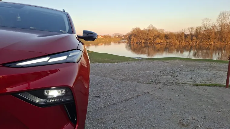 Novi SUV cilja na obitelj i brzo uđe pod kožu: A kad stisnete gas, ostali nijemo gledaju