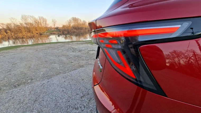 Novi SUV cilja na obitelj i brzo uđe pod kožu: A kad stisnete gas, ostali nijemo gledaju