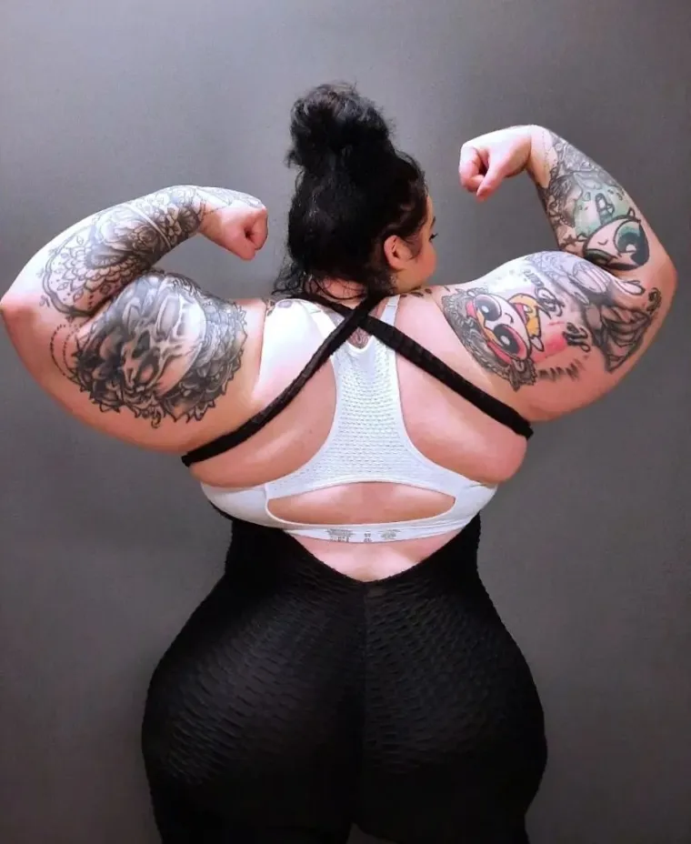 Diže utege kao čačkalice, za razbijanje nema milosti: Zovu je žena Hulk, a ovako je izgledala prije