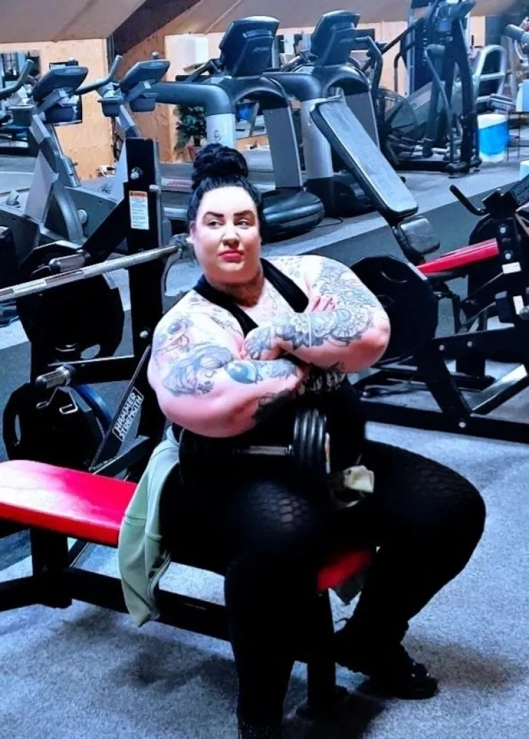 Diže utege kao čačkalice, za razbijanje nema milosti: Zovu je žena Hulk, a ovako je izgledala prije