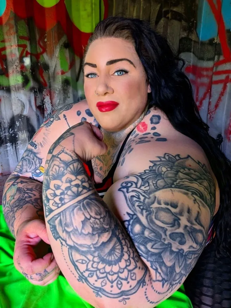 Diže utege kao čačkalice, za razbijanje nema milosti: Zovu je žena Hulk, a ovako je izgledala prije