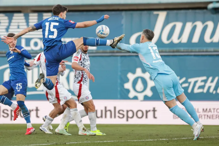 &Scaron;to donosi novi derbi? Pro&scaron;lu sezonu obilježili su ovi stra&scaron;ni startovi i dugačke nadoknade