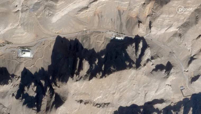 Statelitske snimke otkrile razmjere razaranja: Iranci projektilom pogodili Dubai