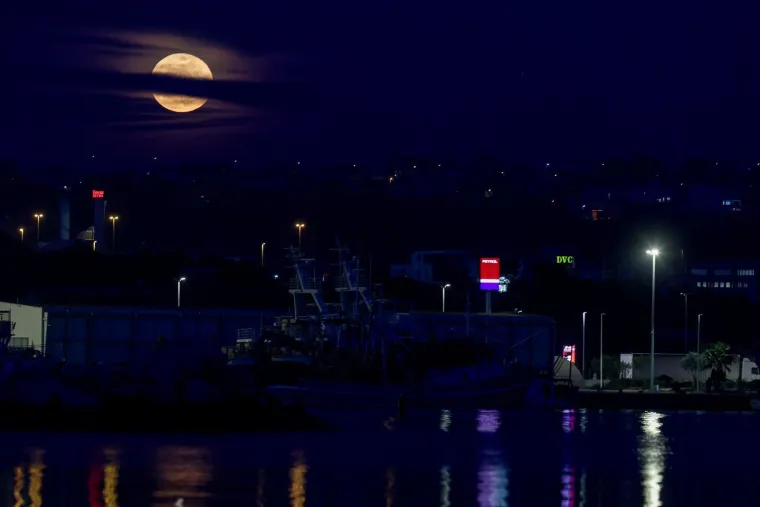 Pogledajte spektakularne prizore krvavog Mjeseca diljem Hrvatske i svijeta