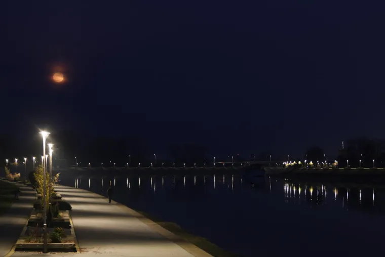 Pogledajte spektakularne prizore krvavog Mjeseca diljem Hrvatske i svijeta