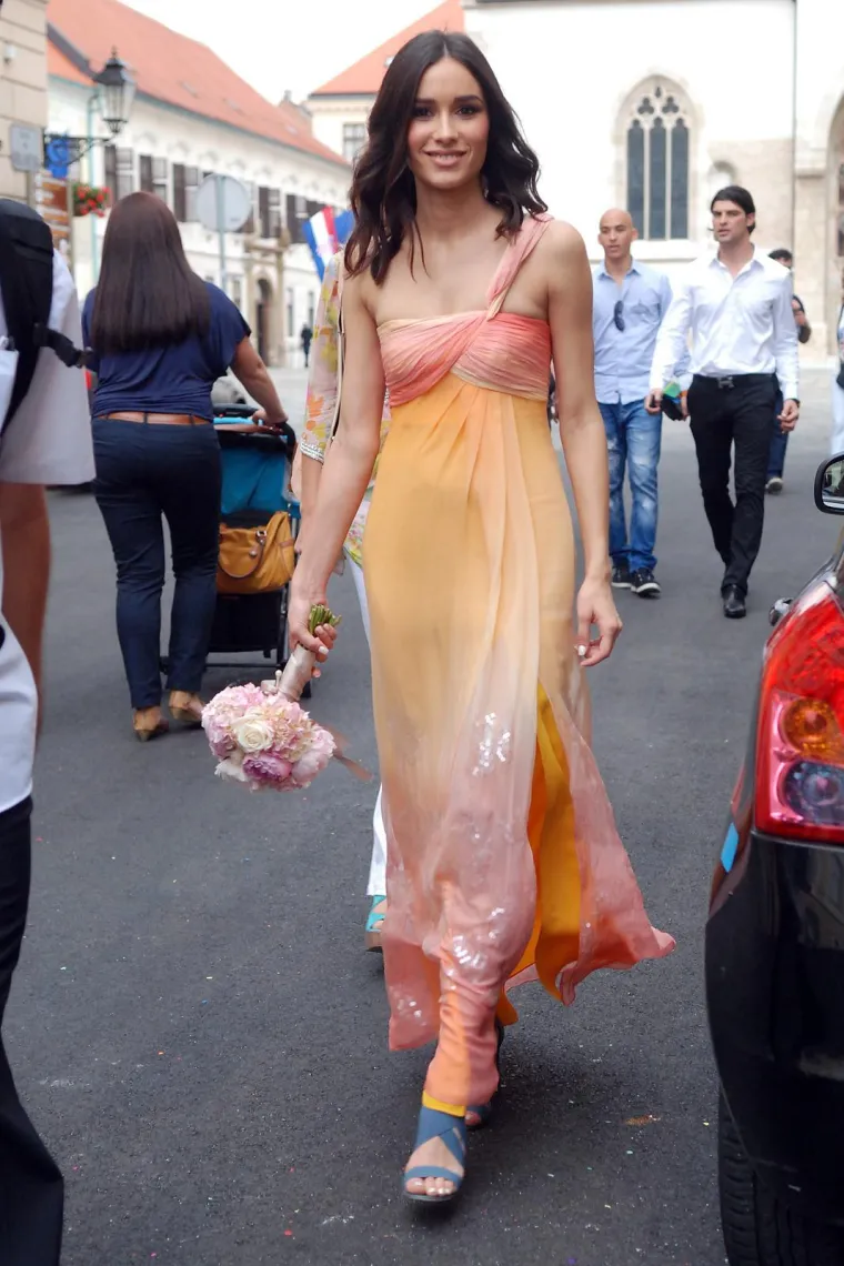 I danas intrigiraju javnost: Evo kako je izgledalo vjenčanje Lane Banely i Andyja Bare