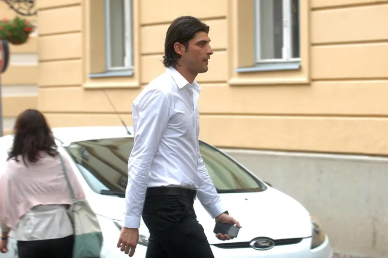 I danas intrigiraju javnost: Evo kako je izgledalo vjenčanje Lane Banely i Andyja Bare