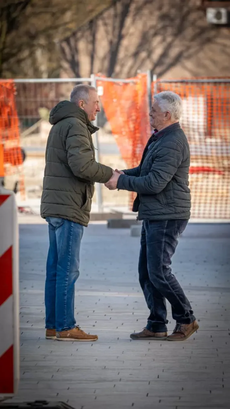 Dvije plavu&scaron;e zasjale na &scaron;pici: Usklađene kombinacije ukrale svu pažnju