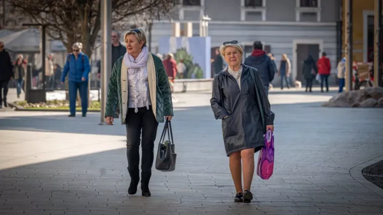 Dvije plavu&scaron;e zasjale na &scaron;pici: Usklađene kombinacije ukrale svu pažnju