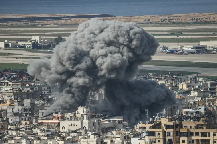 Grad u ru&scaron;evinama, najmanje 11 mrtvih: Pogledajte u &scaron;to se Bejrut pretvorio nakon izraelskih napada