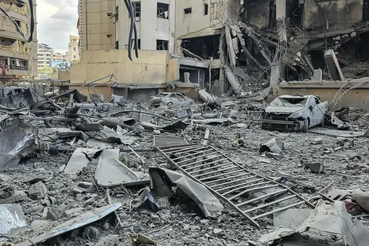 Grad u ru&scaron;evinama, najmanje 11 mrtvih: Pogledajte u &scaron;to se Bejrut pretvorio nakon izraelskih napada