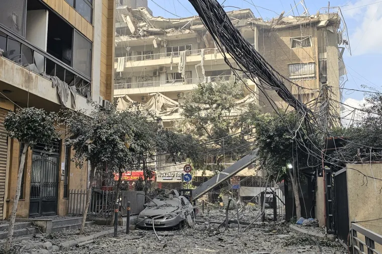 Grad u ru&scaron;evinama, najmanje 11 mrtvih: Pogledajte u &scaron;to se Bejrut pretvorio nakon izraelskih napada