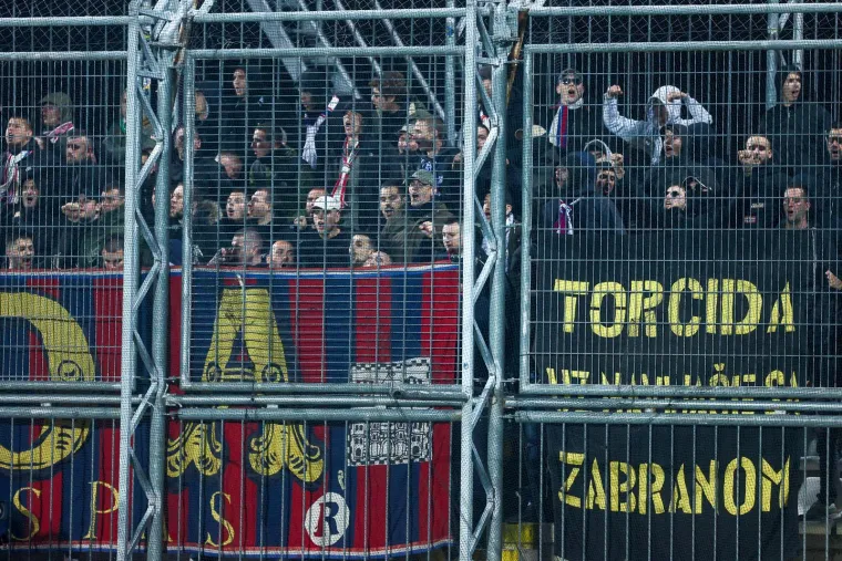 'Rat' na Rujevici: Pogledajte na &scaron;to liči okr&scaron;aj Rijeke i Hajduka, iskre frcaju na sve strane