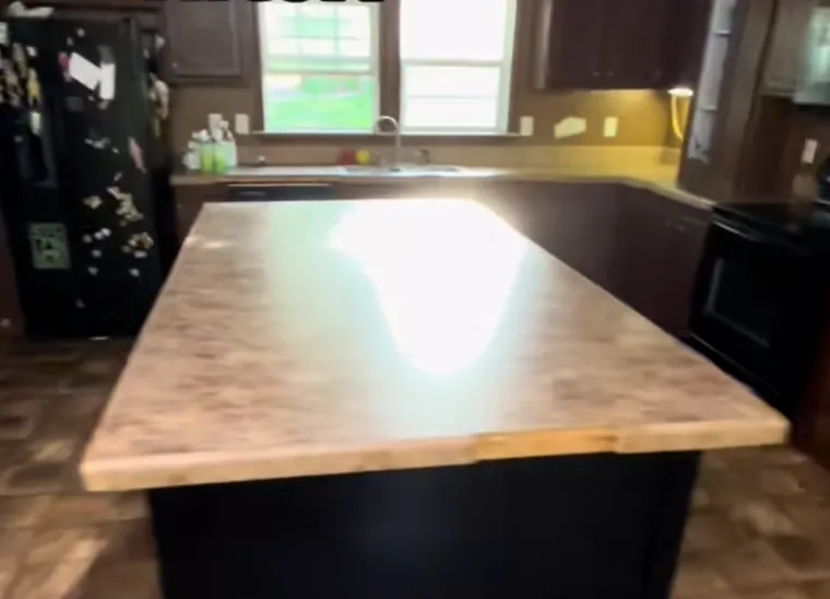 Mladi čistač od prostorija natrpanih smećem do stropa stvara čuda: Rezultati su impresivni