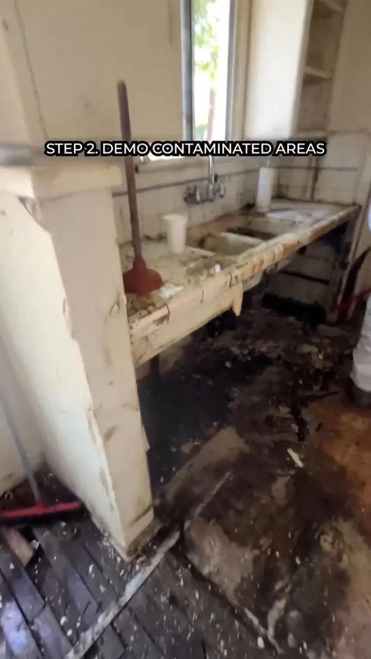 Mladi čistač od prostorija natrpanih smećem do stropa stvara čuda: Rezultati su impresivni