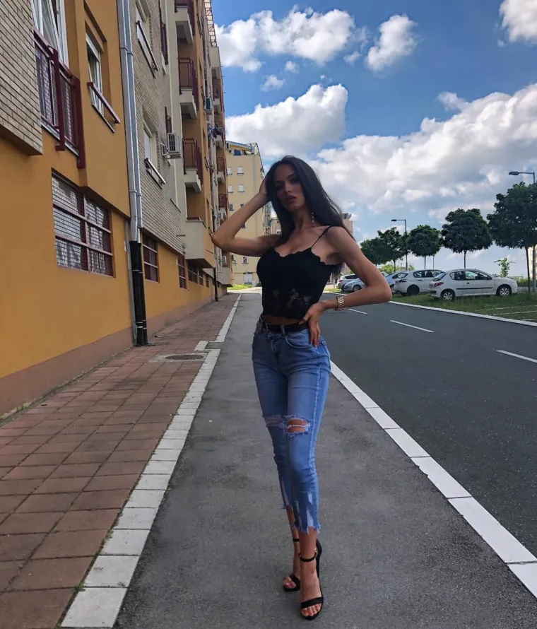 Tko je fatalna Sara? 'Zapela za oko' sinu Donalda Trumpa, uživa u luksuzu i osvaja izgledom