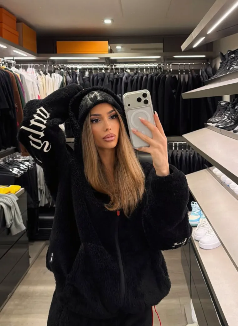 Tko je fatalna Sara? 'Zapela za oko' sinu Donalda Trumpa, uživa u luksuzu i osvaja izgledom